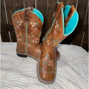 Smoky Mountain Girls Boots With Flowers 👧🏻👢🌸🌺🌼